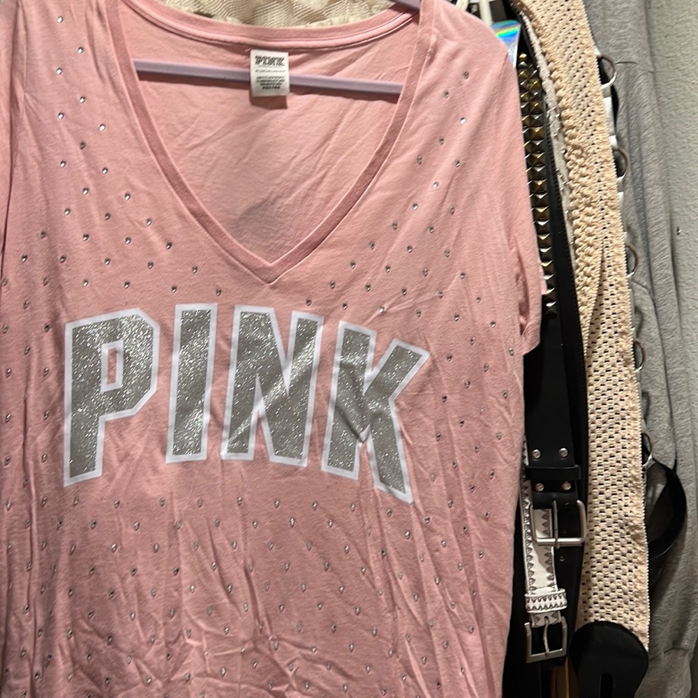 VS t-shirt